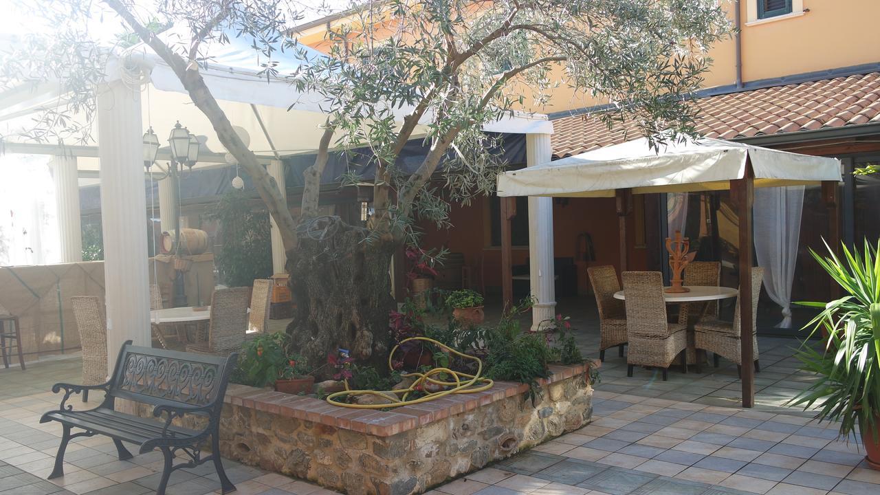 Agriturismo Masseria I Risi Pension SantʼEufemia Lamezia Buitenkant foto